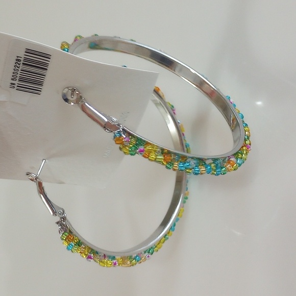 Bundle Of Jewelry & Accessory - Picture 4 of 6